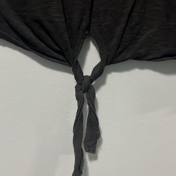 Long sleeve tie bottom top - Picture 2 of 3